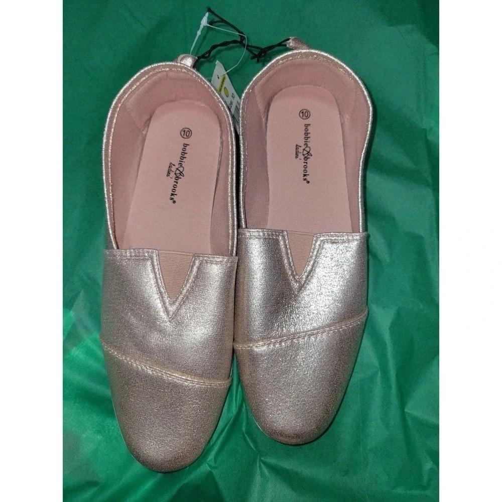 NWT Rose Gold Shimmer Slip On womens shoes size 10